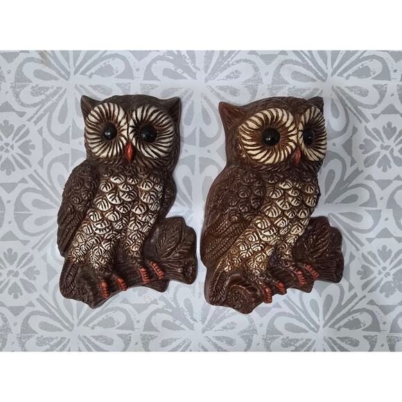 Vintage 1970s Owl Wall Plaques – Set of 2 – Retro Brown & Cream Lightweight - Picture 2 of 11